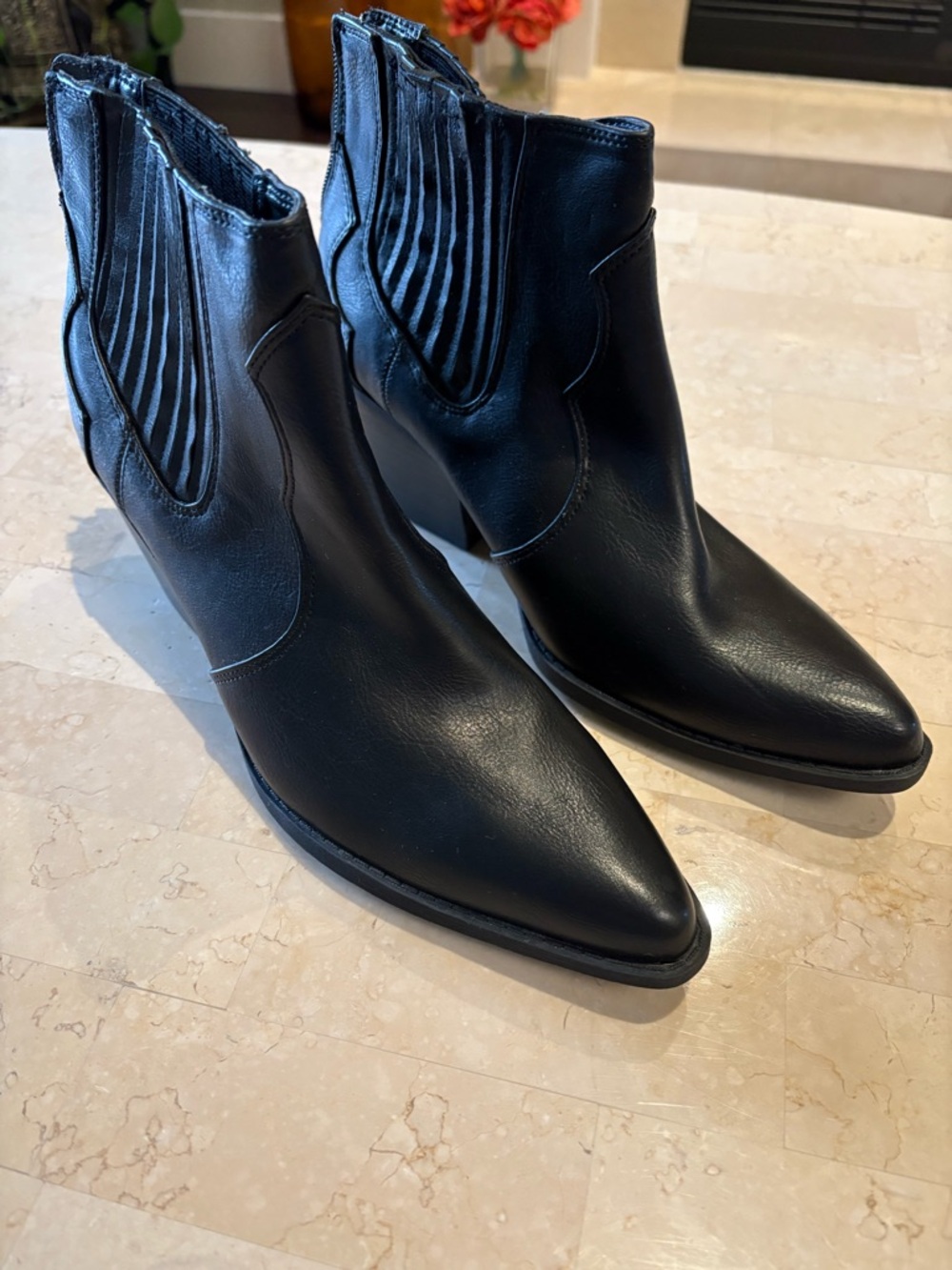 Western Ankle Boots NWOT Great Quality Faux Leather, Pointy Yet  Comfortable S10